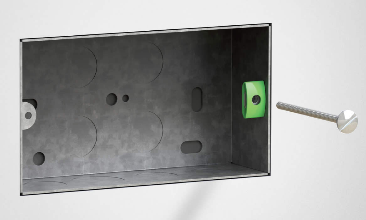 Back Box showing Back Box Saver fitted to lug